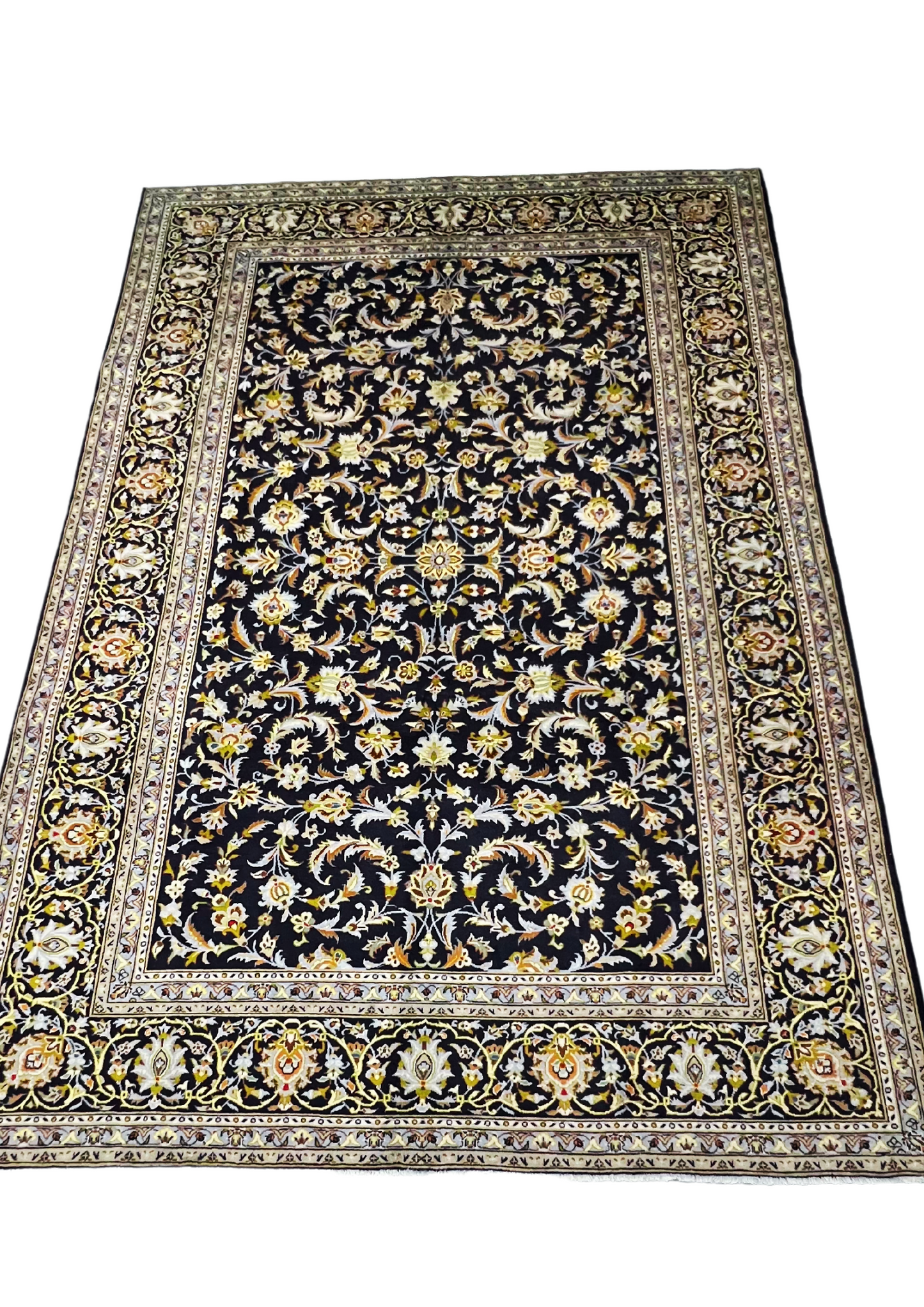 Rug No: 0653 / Size 2.95m x 2.00m