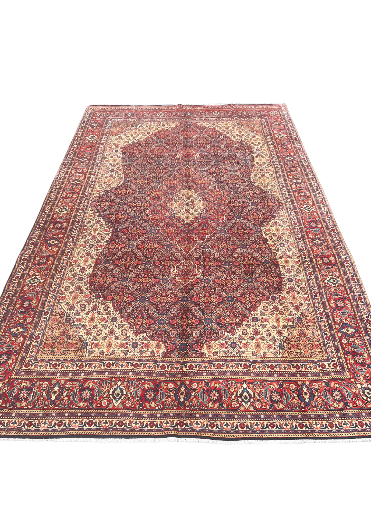 Rug No: 0082 / Size 4.38m x 2.65m