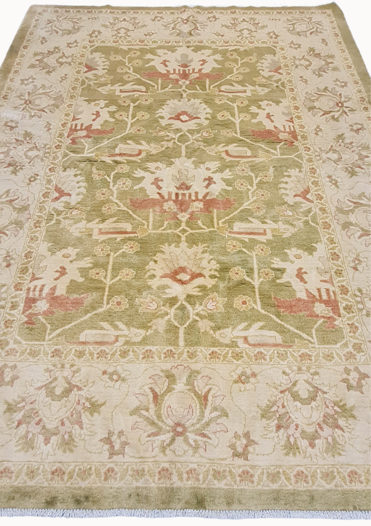 Rug No: 0661 / Size 3.18m x 2.18m