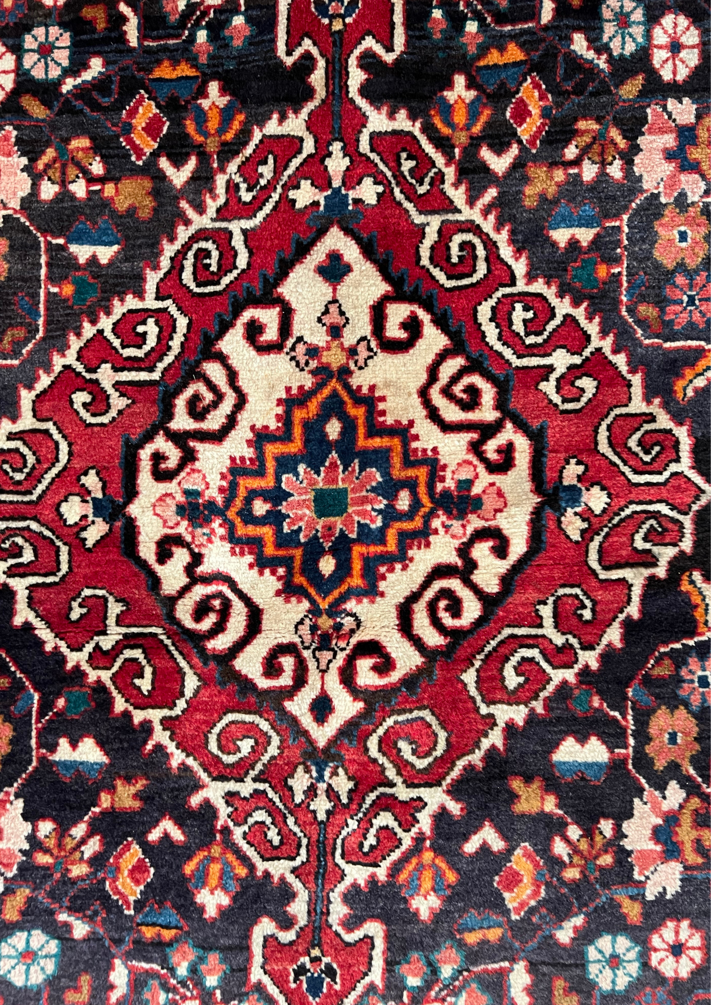 Rug No: 0020 / Size 2.05m x 1.32m