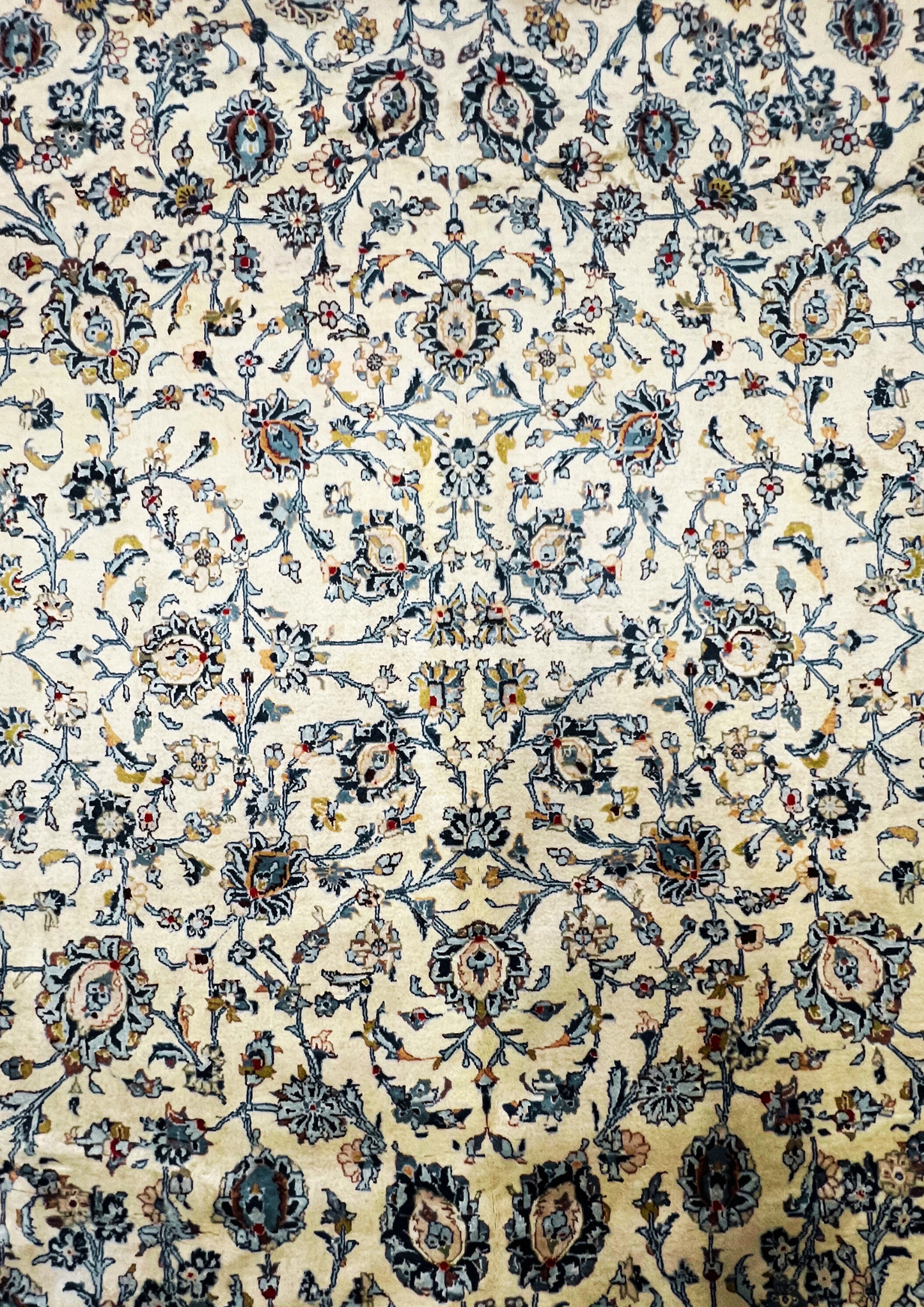 Rug No: 0427 / Size 4.24m x 2.98m