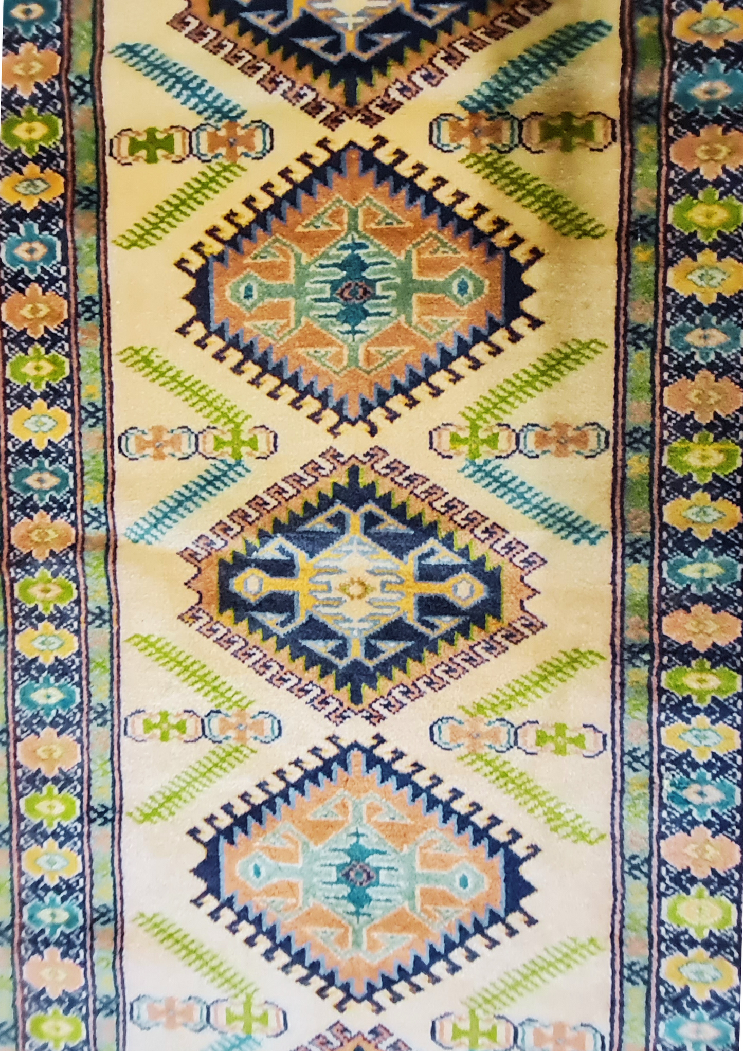 Rug No: 2024 / Size 2.29m x 0.69m