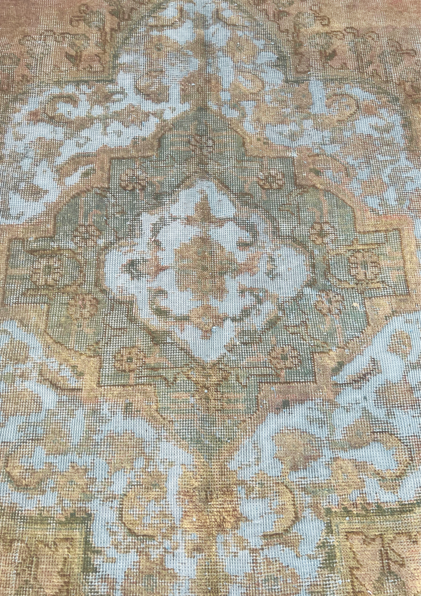 Rug No: 0617 / Size 3.76m x 2.8m