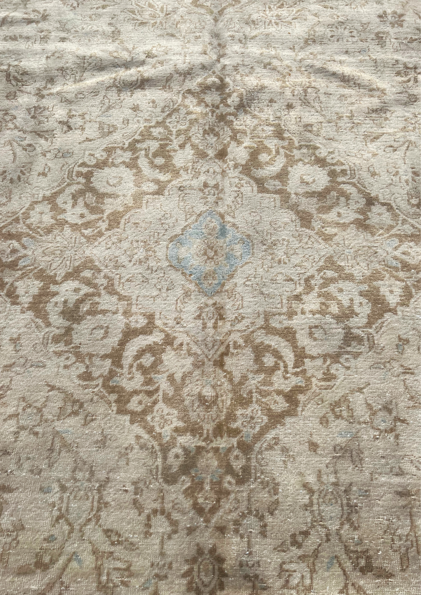 Rug No: 0602 / Size 3.96m x 2.90m