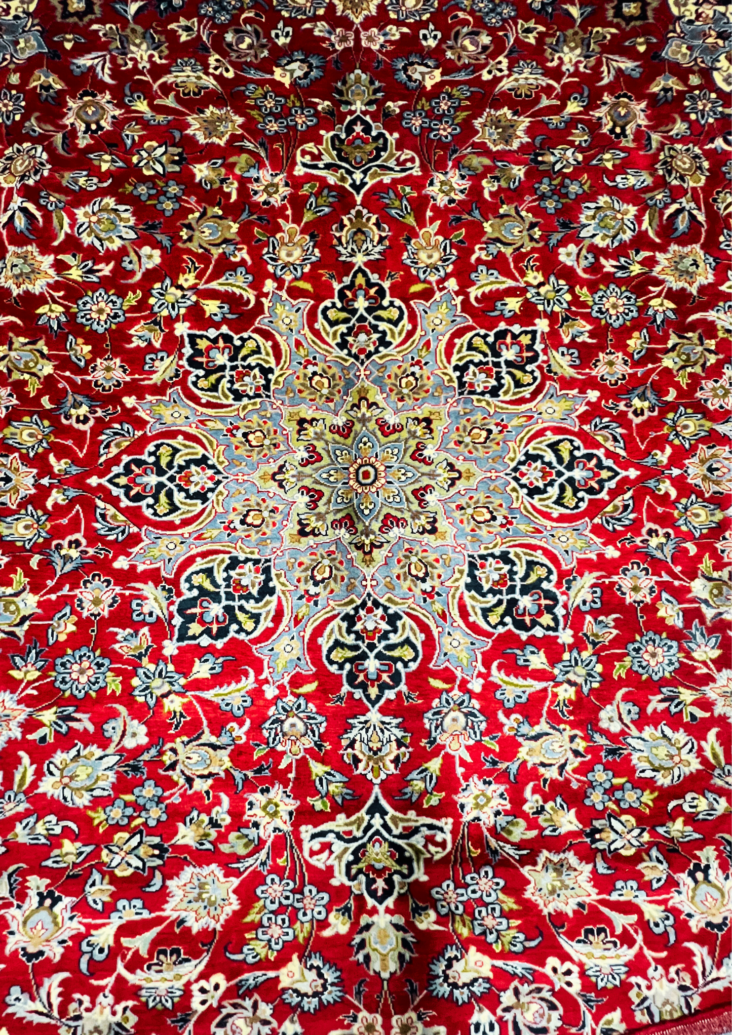 Rug No: 0401 / Size 4.32 x 3.03m
