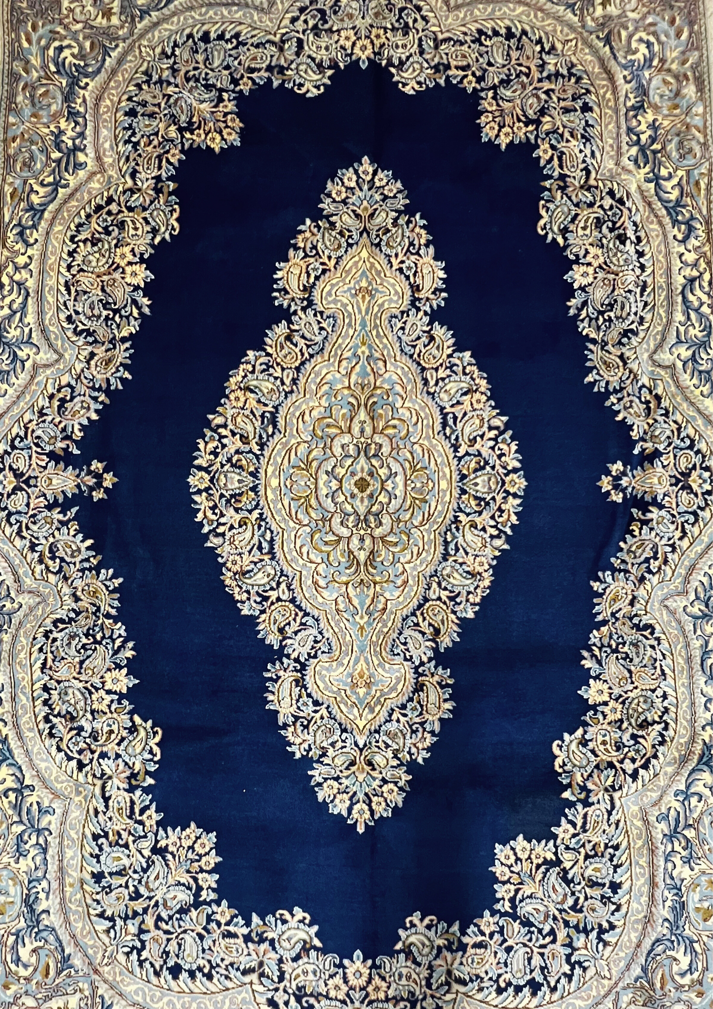 Rug No: 0316 / Size 3.65 x 2.42m