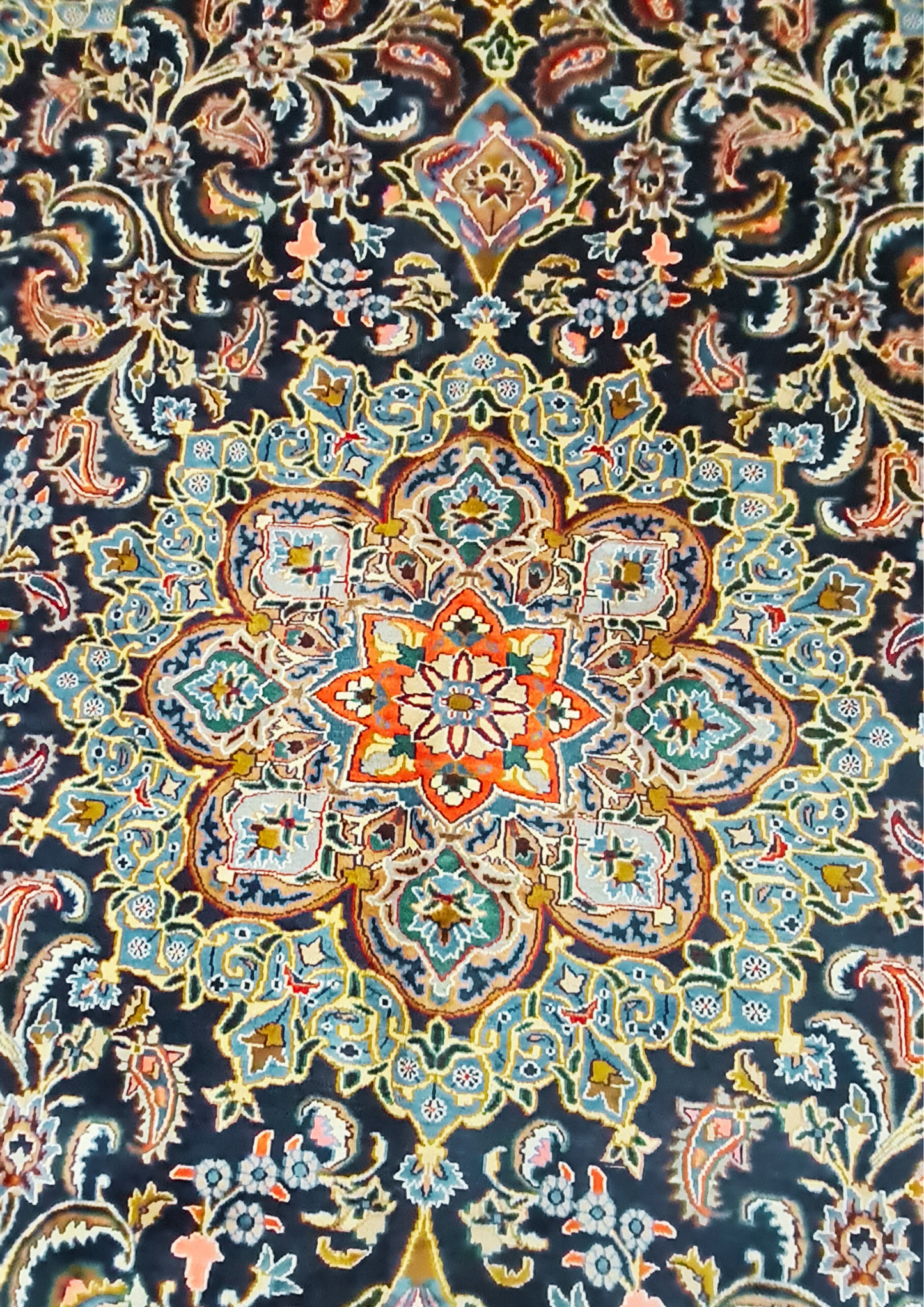 Rug No: 0408 / Size 3.95m x 2.97m