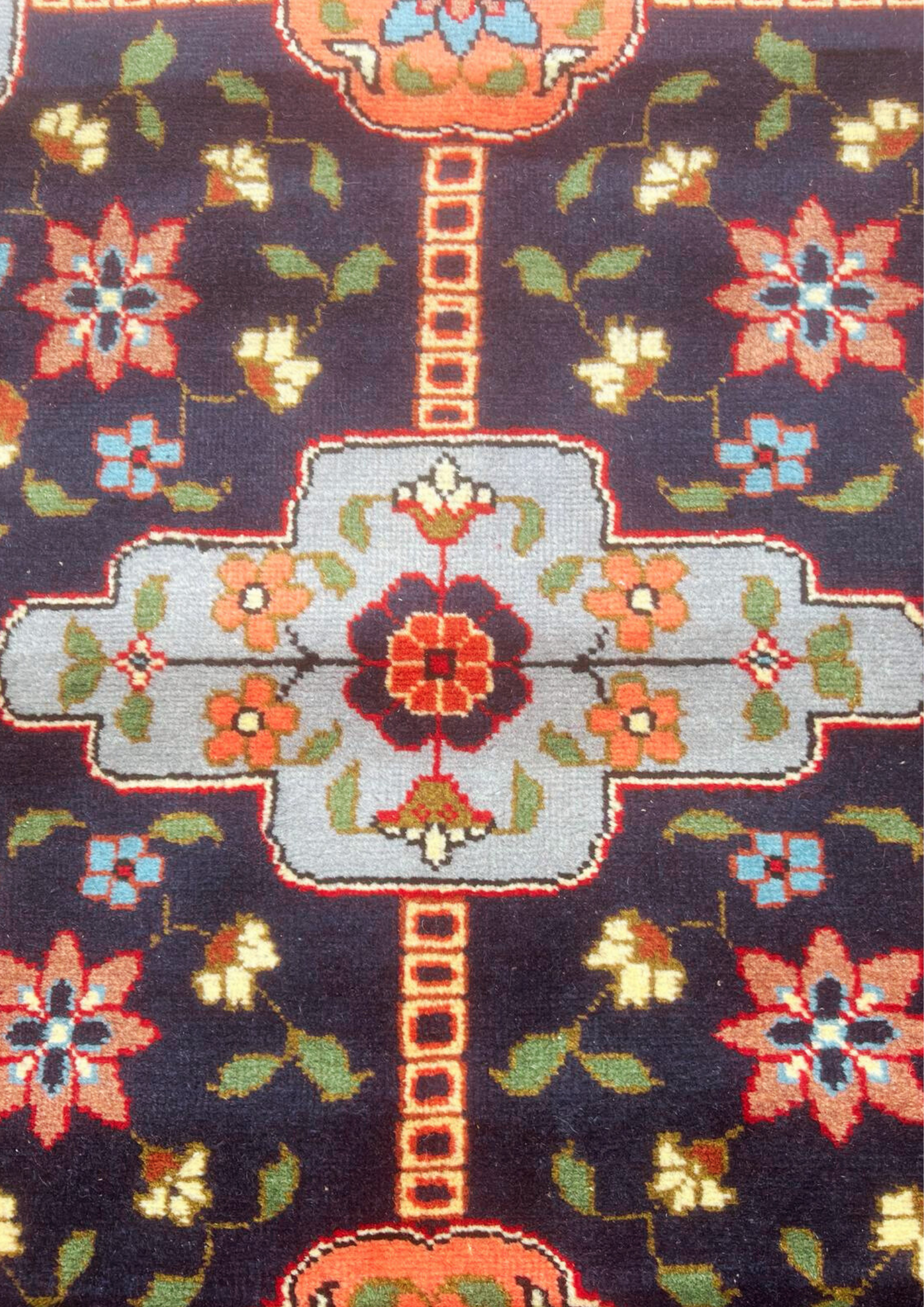 Rug No: 0335 / Size 19.85m x 0.90m