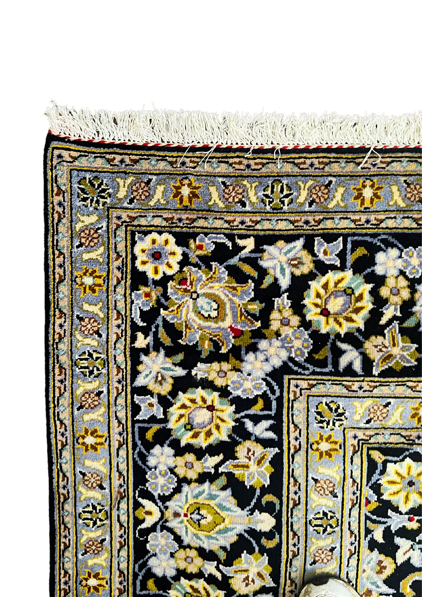 Rug No: 0334 / Size3.60m x 2.65m