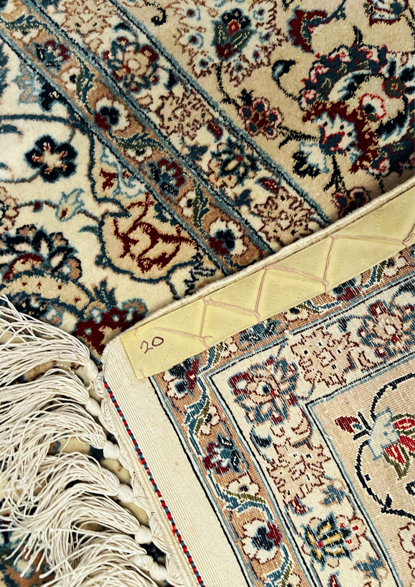 Rug No: 0702 / Size 2.42m X 1.55m