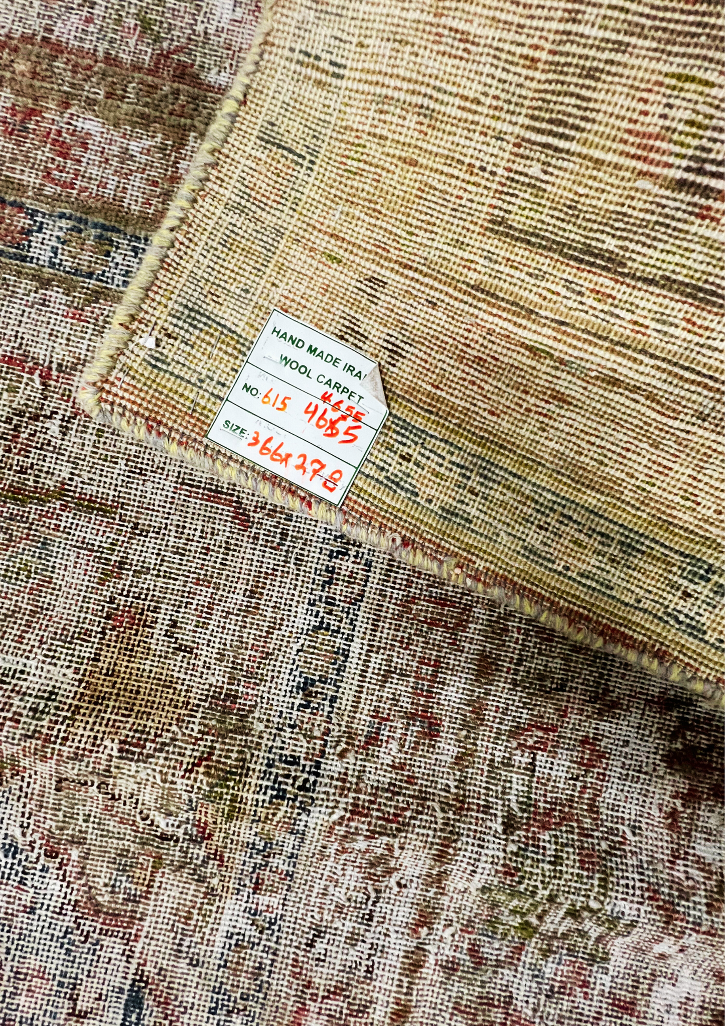 Rug No: 0615 / Size 3.66m x 2.78m