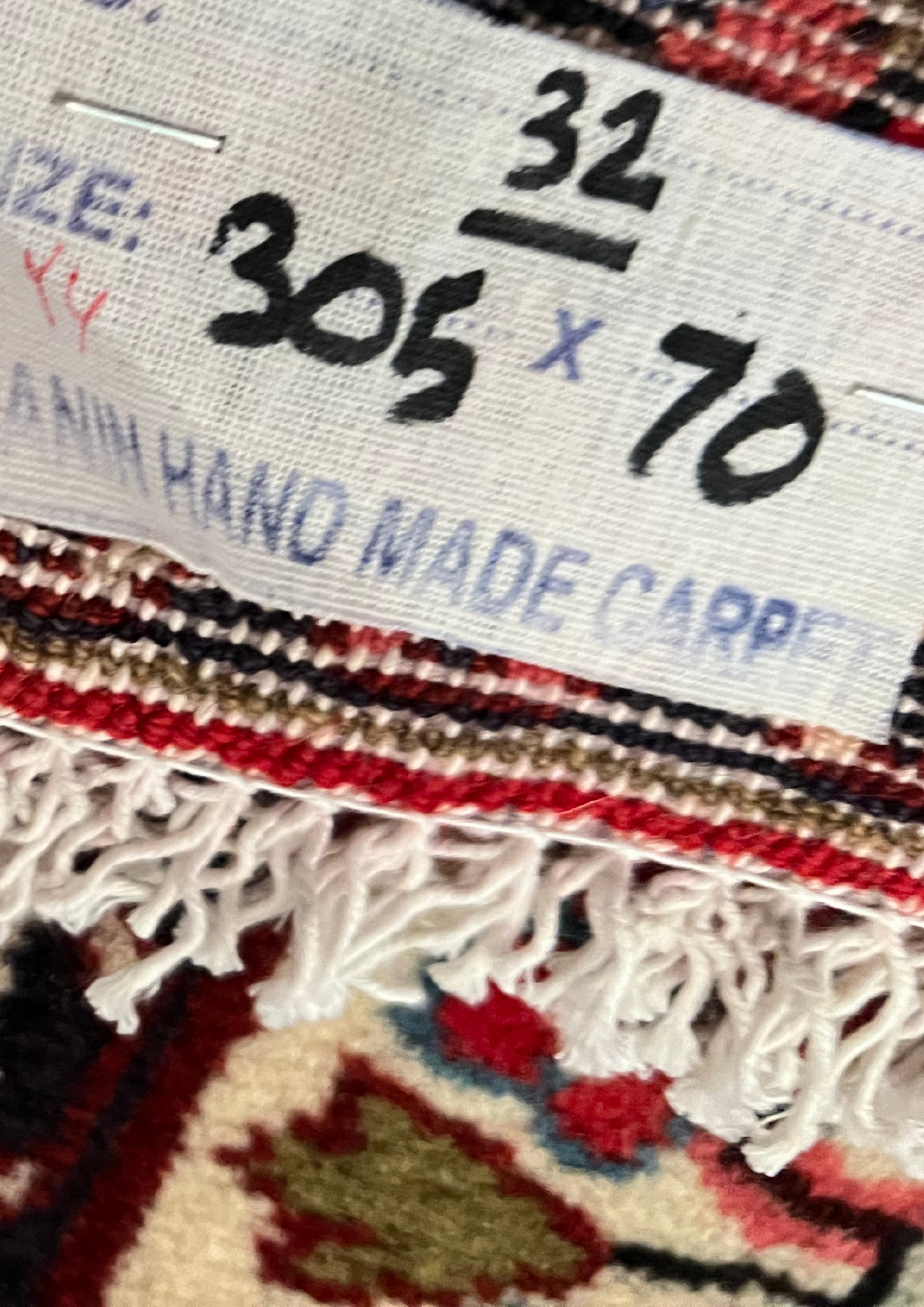 Rug No: 0032 / Size 3.05m x 0.70m