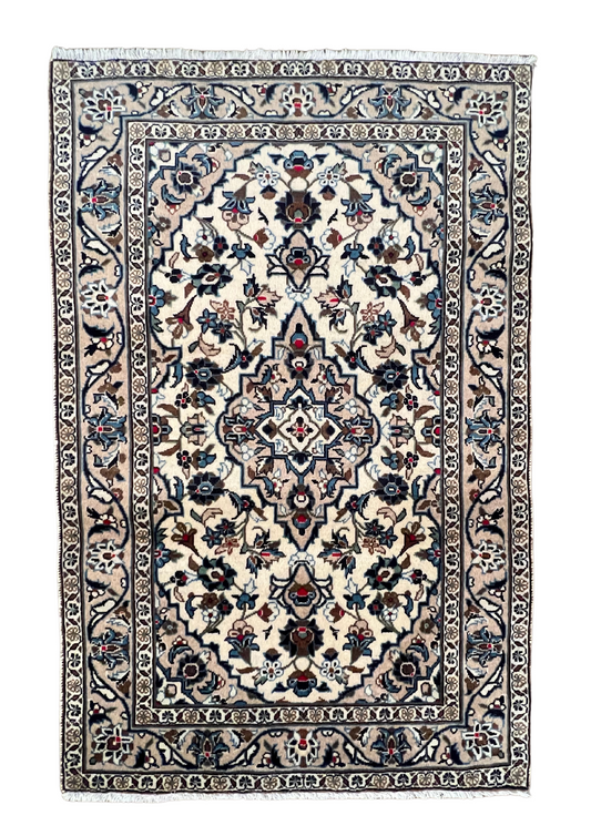 Rug No: 0039 / Size 1.50m x 1.00m