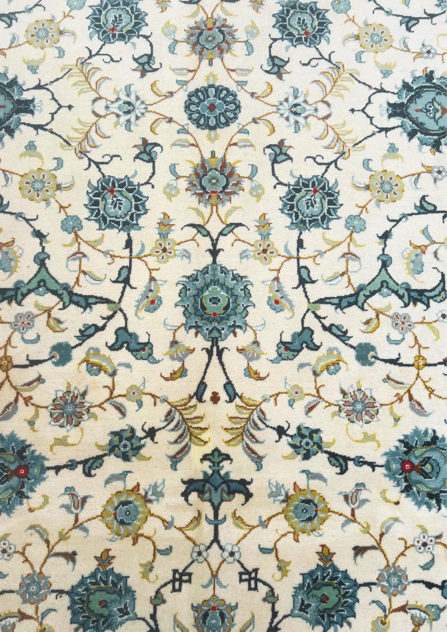 Rug No: 0049 / Size 4.10m x 3.10m