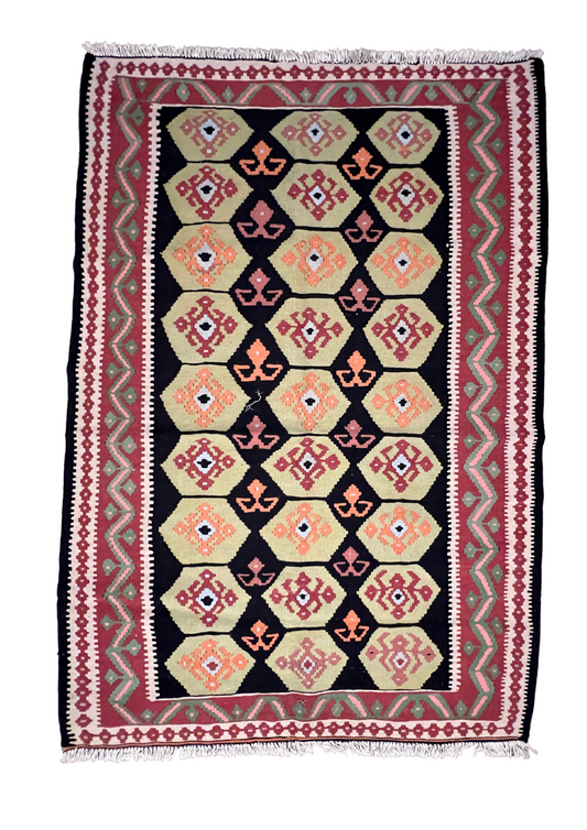 Rug No: 0464 / Size 1.64m x 1.13m