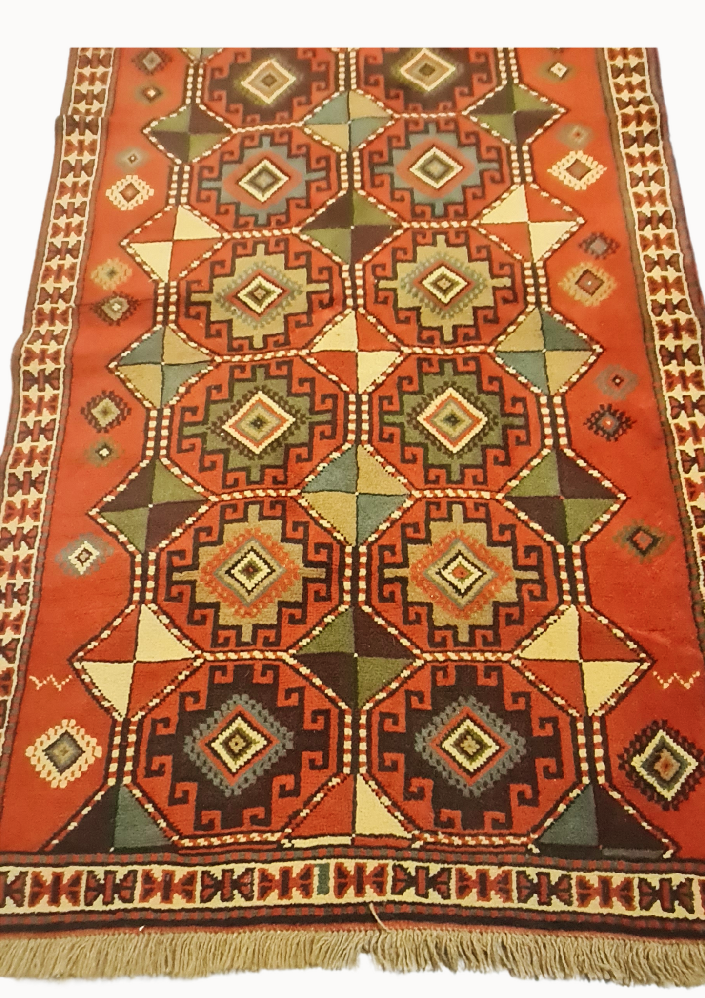 Rug No: 0022 / Size 1.87m x 1.25m