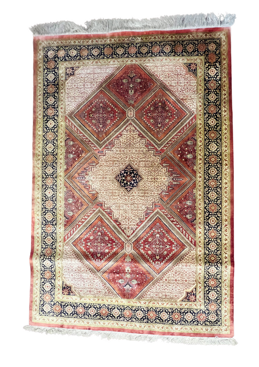 Rug No: 00CR7
