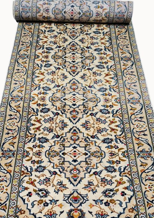 Rug No: 0043 / Size 3.90m x 1.02m