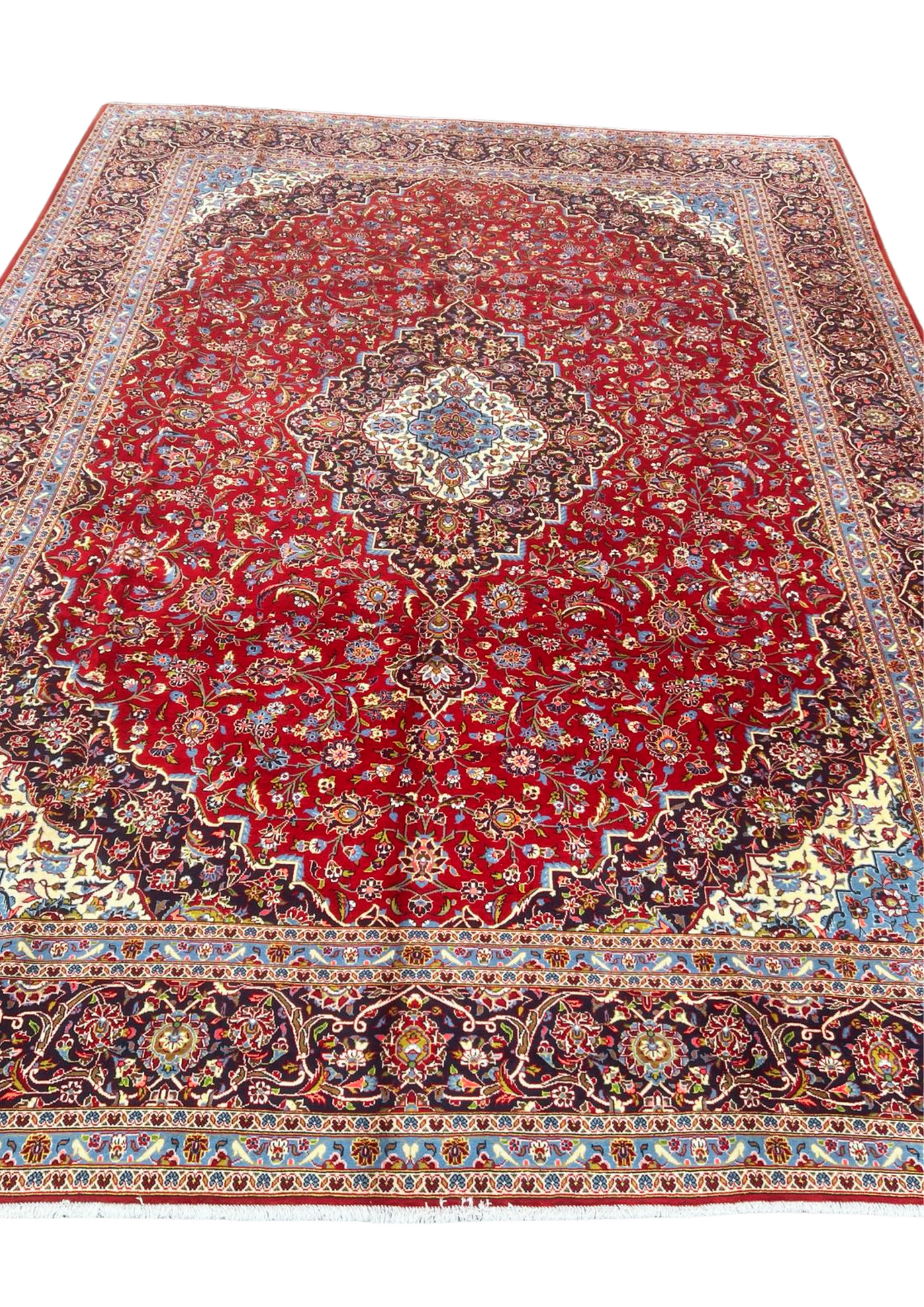 Rug No: 0044 / Size 4.12m x 3.07m