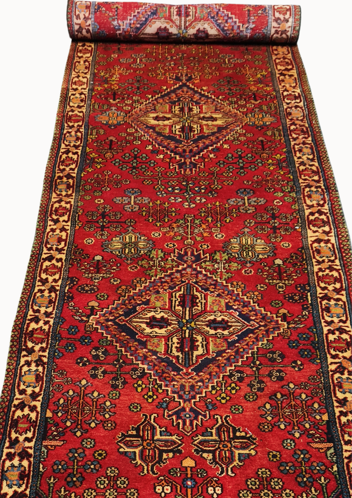 Rug No: 0172 / Size 3.74m x 1.00m