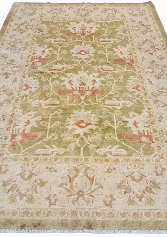 Rug No: 0661 / Size 3.18m x 2.18m