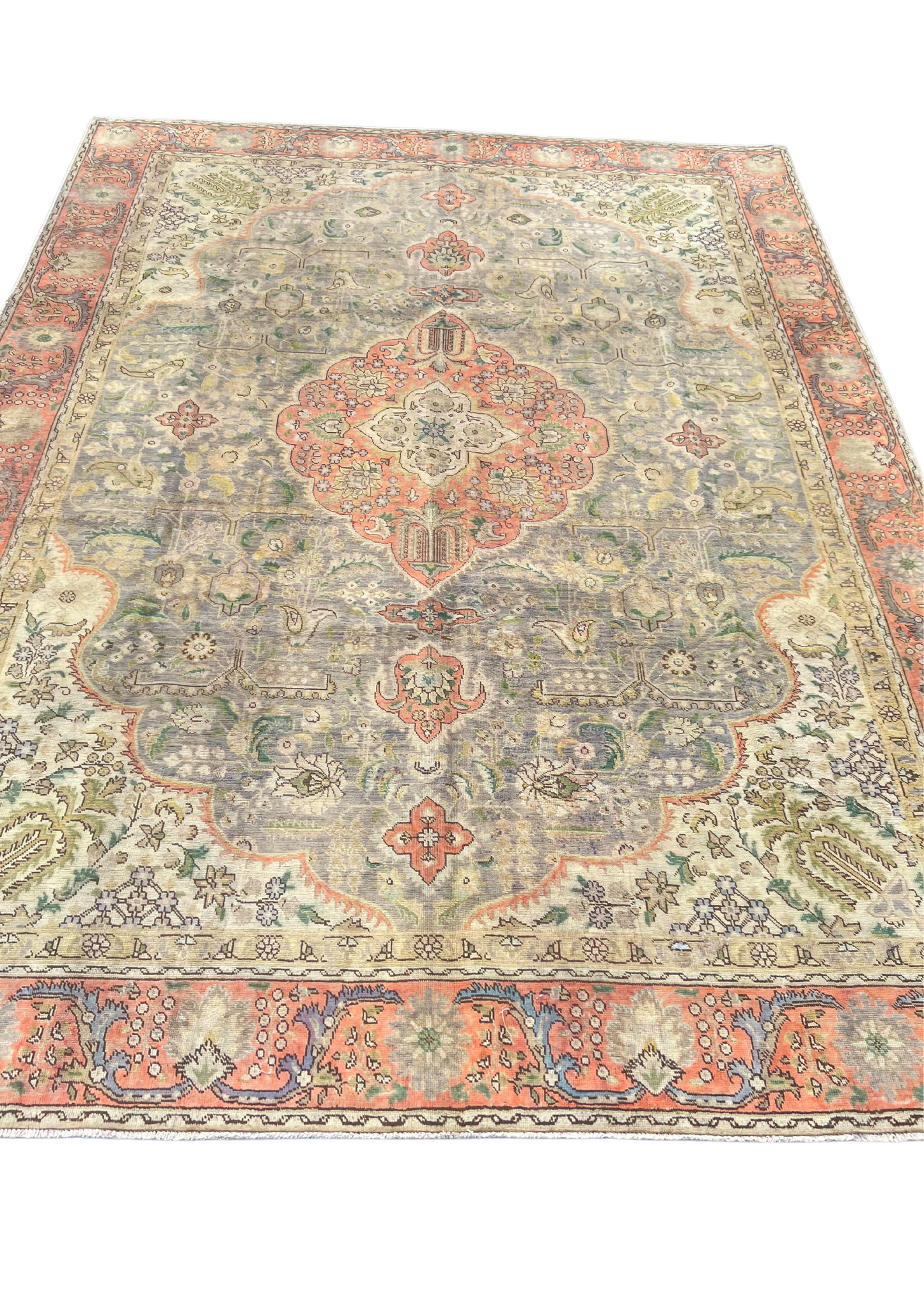 Rug No: 0625 / Size 3.80m x 2.85m