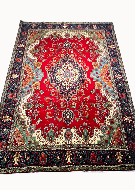 Rug No: 0525 / Size 4.18m x 3.00m