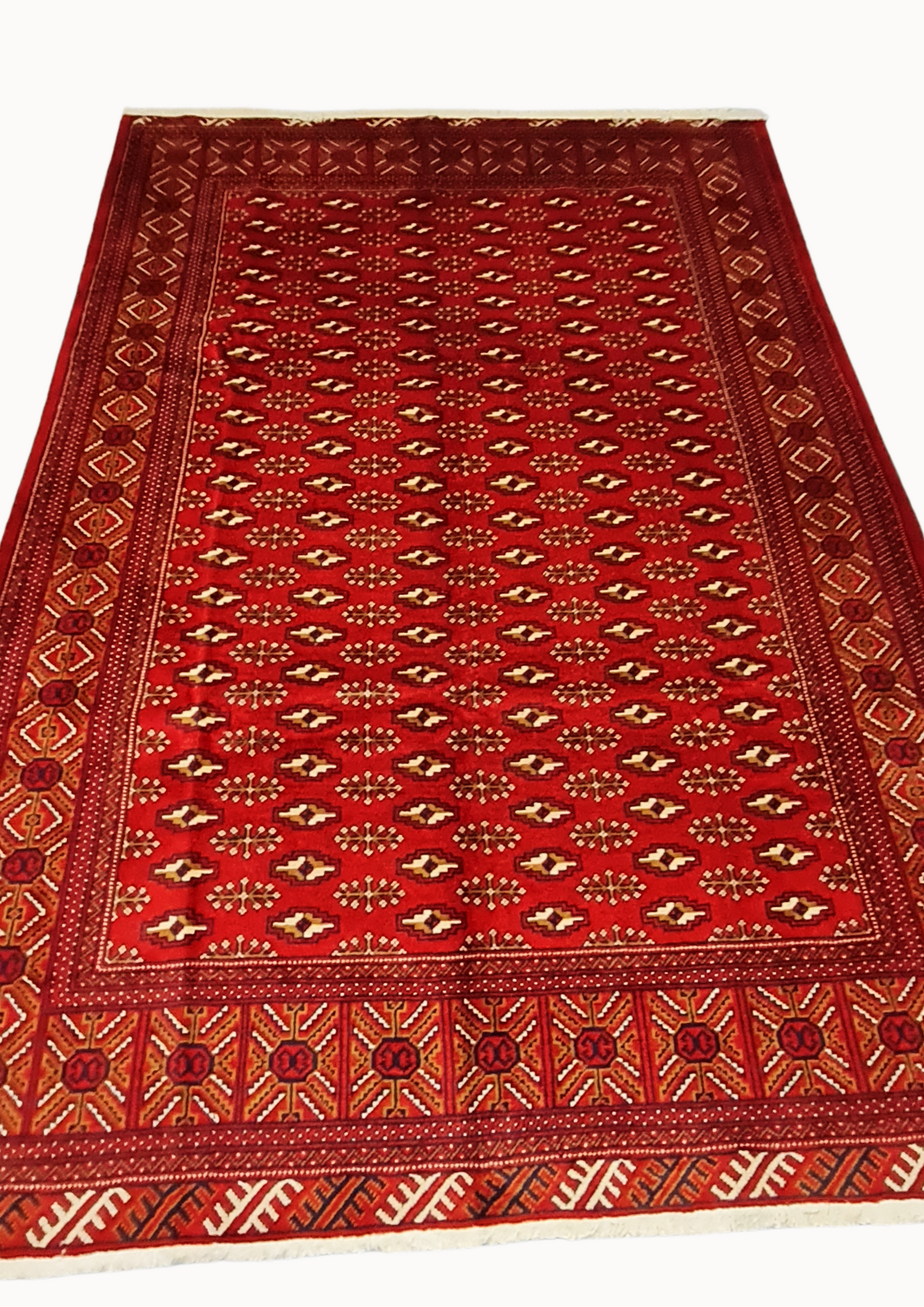 Rug No: 0084 / Size 3.00m x 2.07m