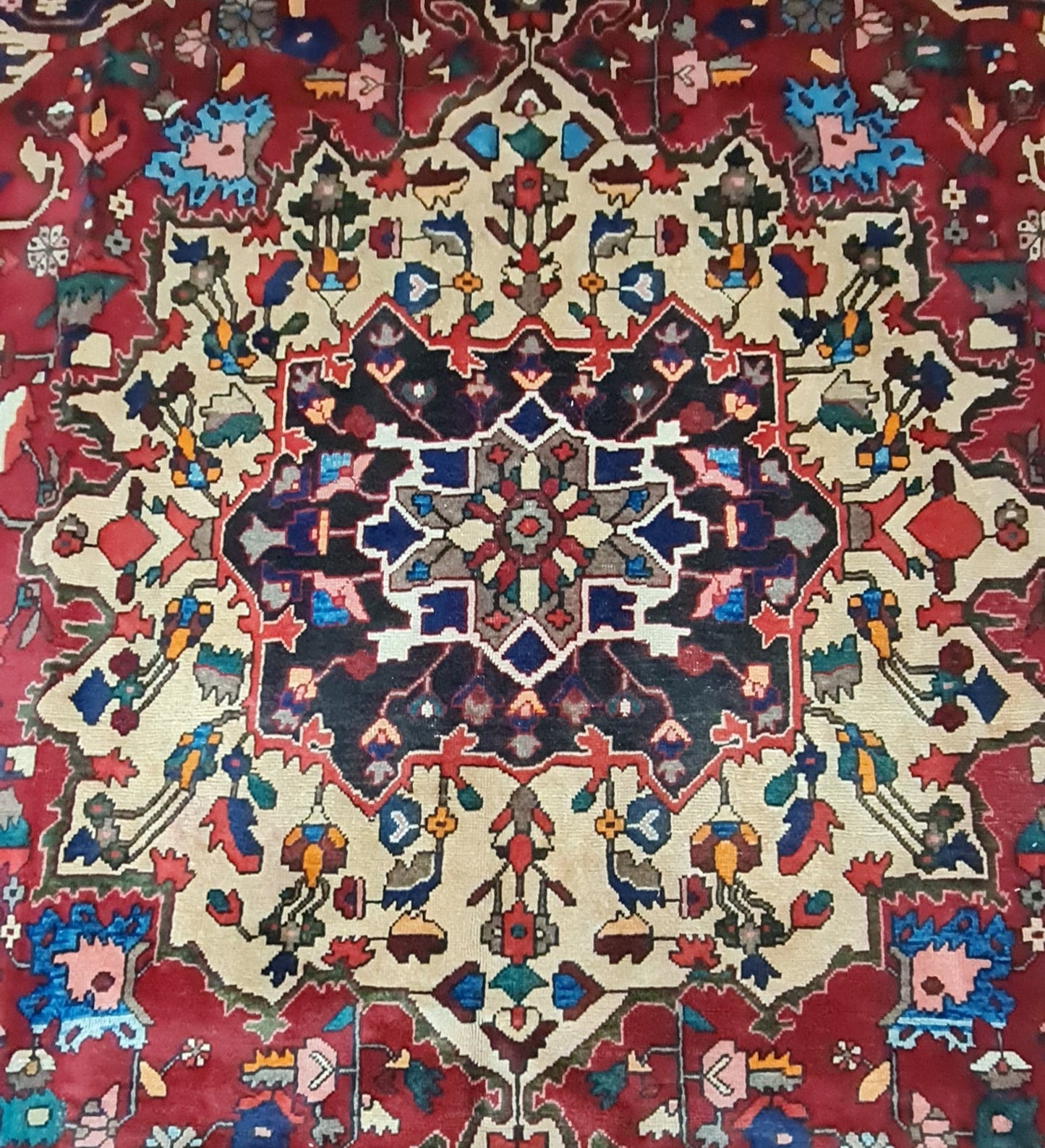 Rug No: 0635 / Size 3.14m x 2.14m