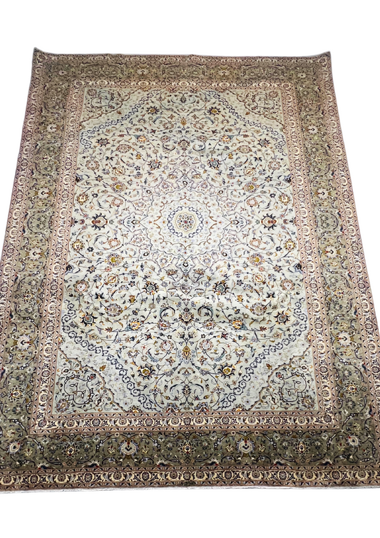 Rug No: 0420 / Size 4.12m x 3.03m