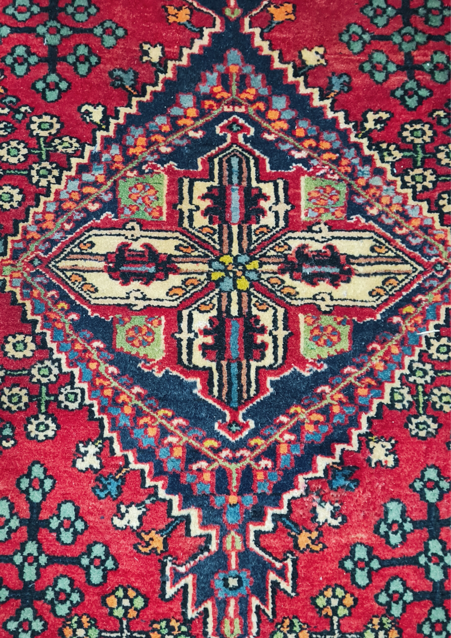 Rug No: 0172 / Size 3.74m x 1.00m