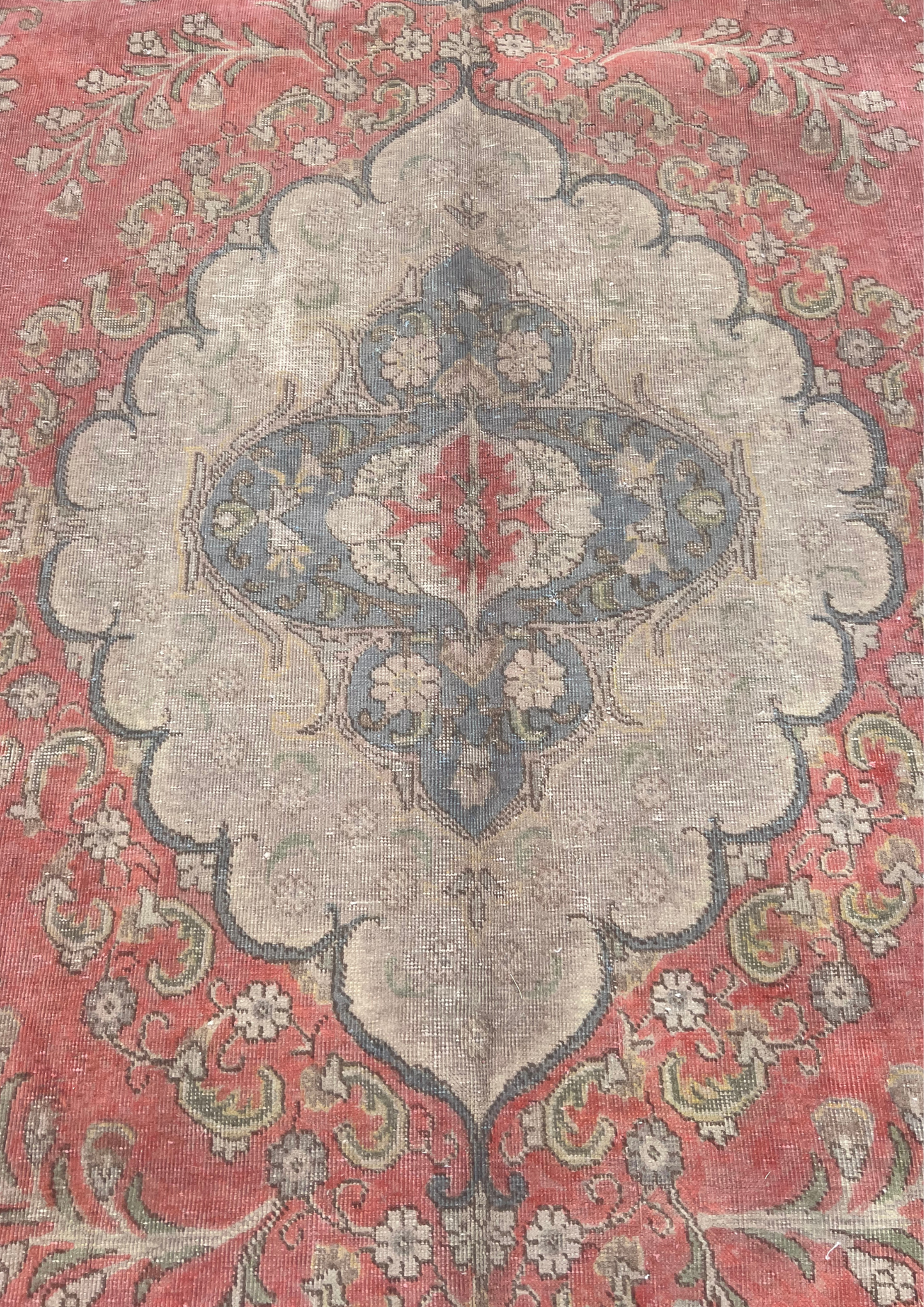 Rug No: 0628 / Size 3.95m x 2.97m