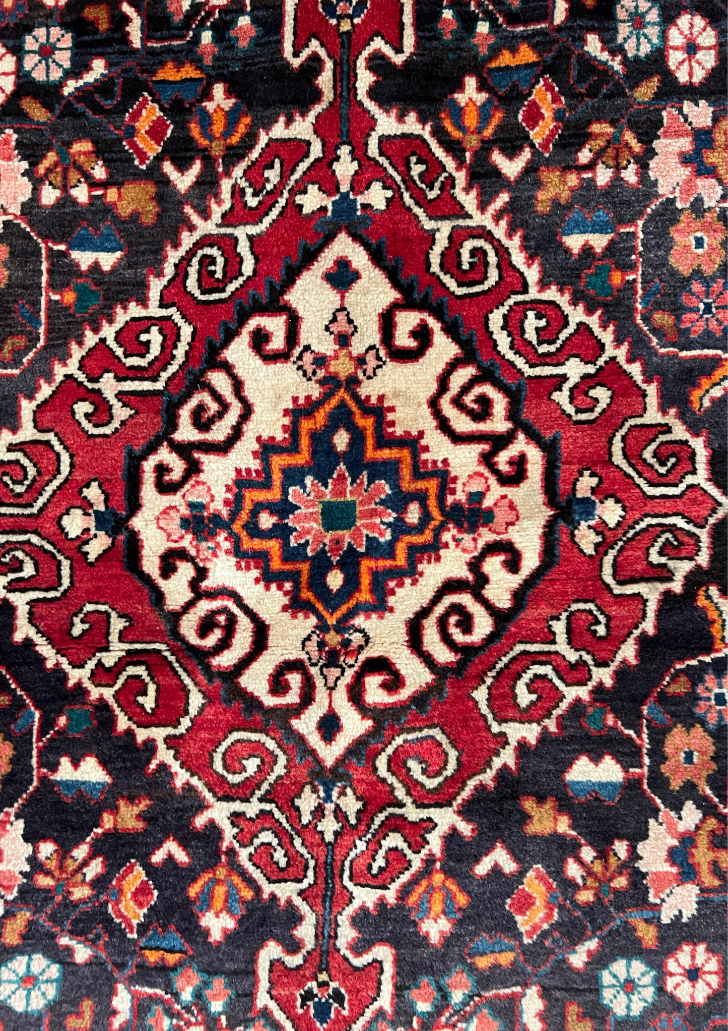 Rug No: 0020 / Size 2.05m  x 1.32m