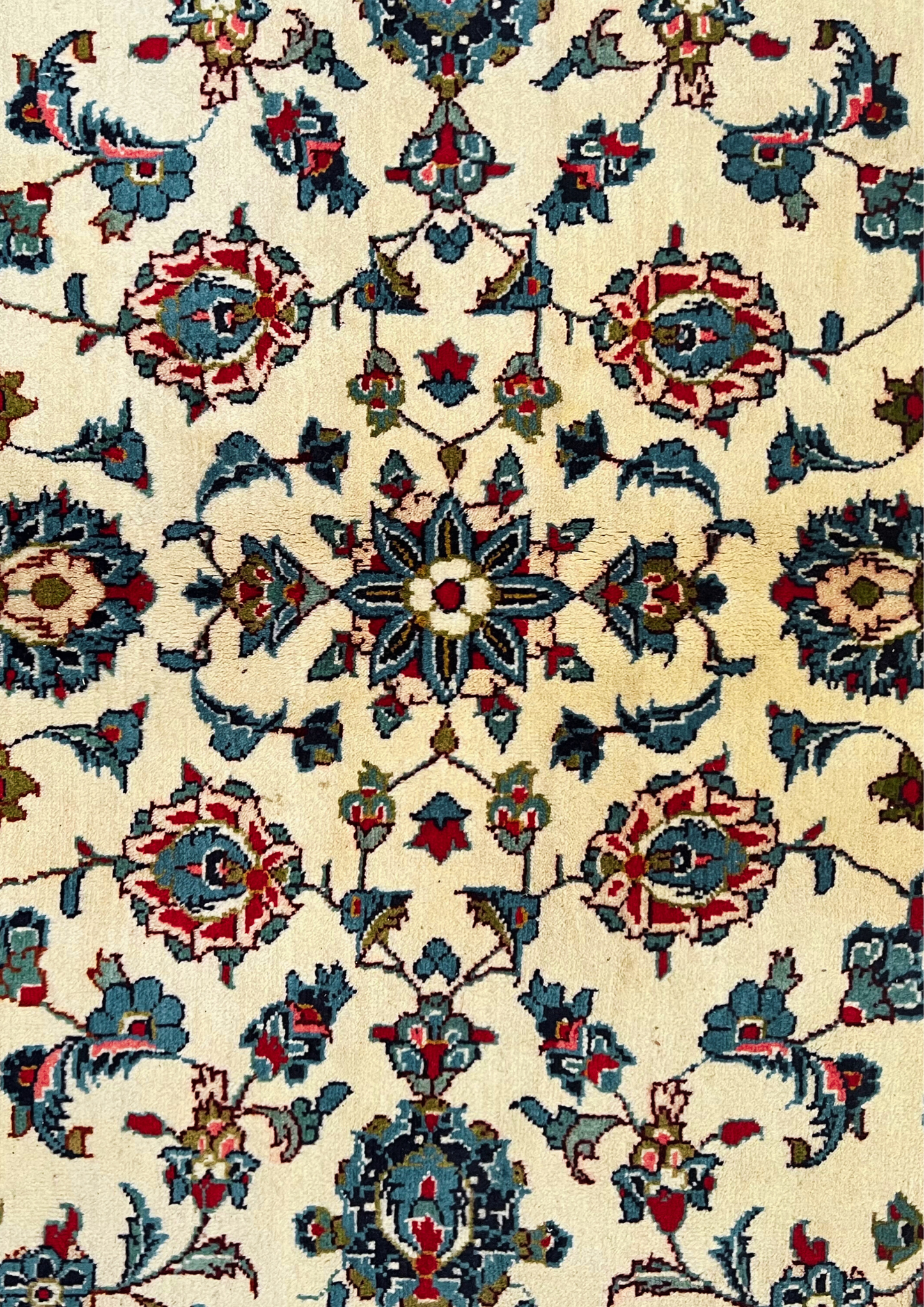 Rug No: 0005 / Size 3.80m x 2.4m