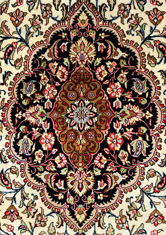 Rug No: 0119 / Size 2.20m x 1.34m