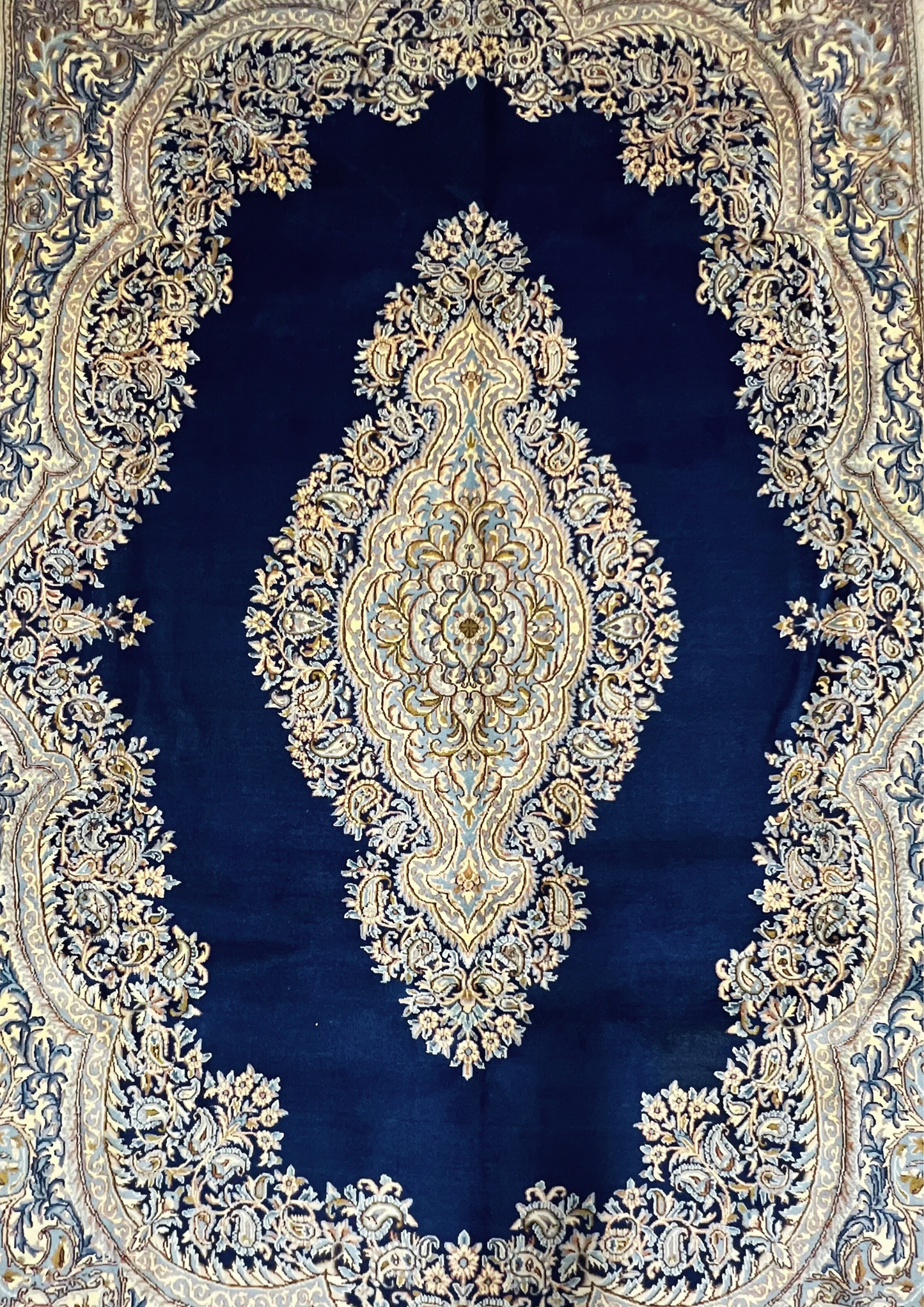 Rug No: 0316  / Size 3.65 x 2.42m