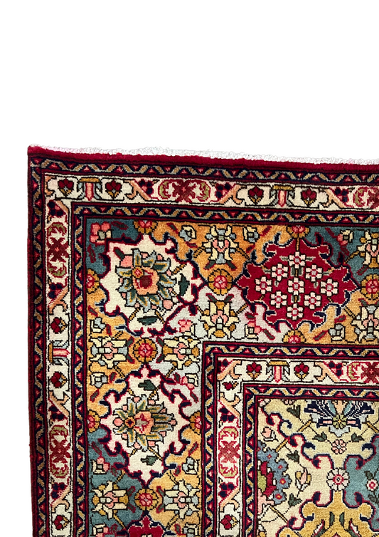 Rug No: 0118 / Size 3.93m x 3.00m