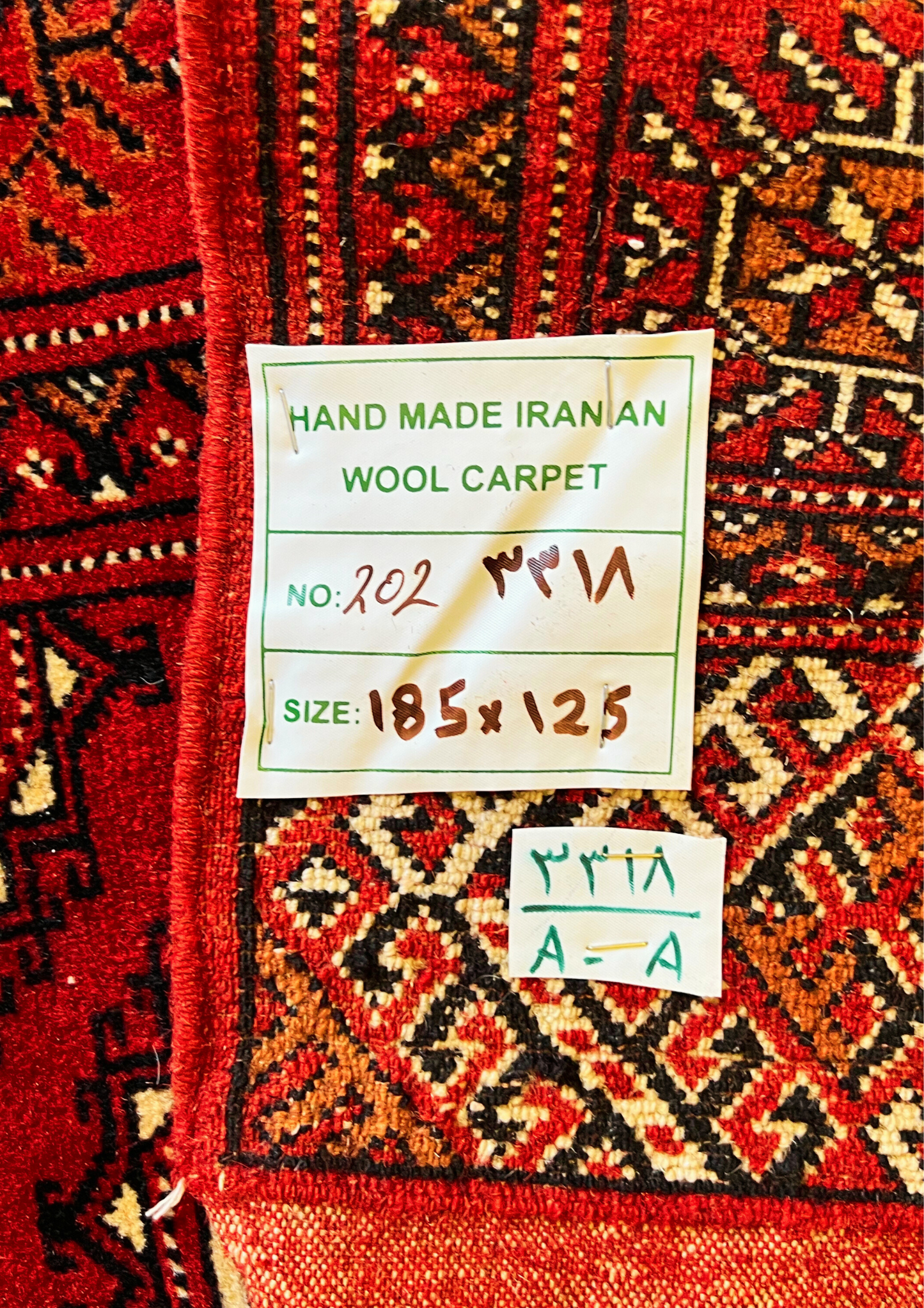 Rug No: 0202 / Size 1.85m x 1.25m