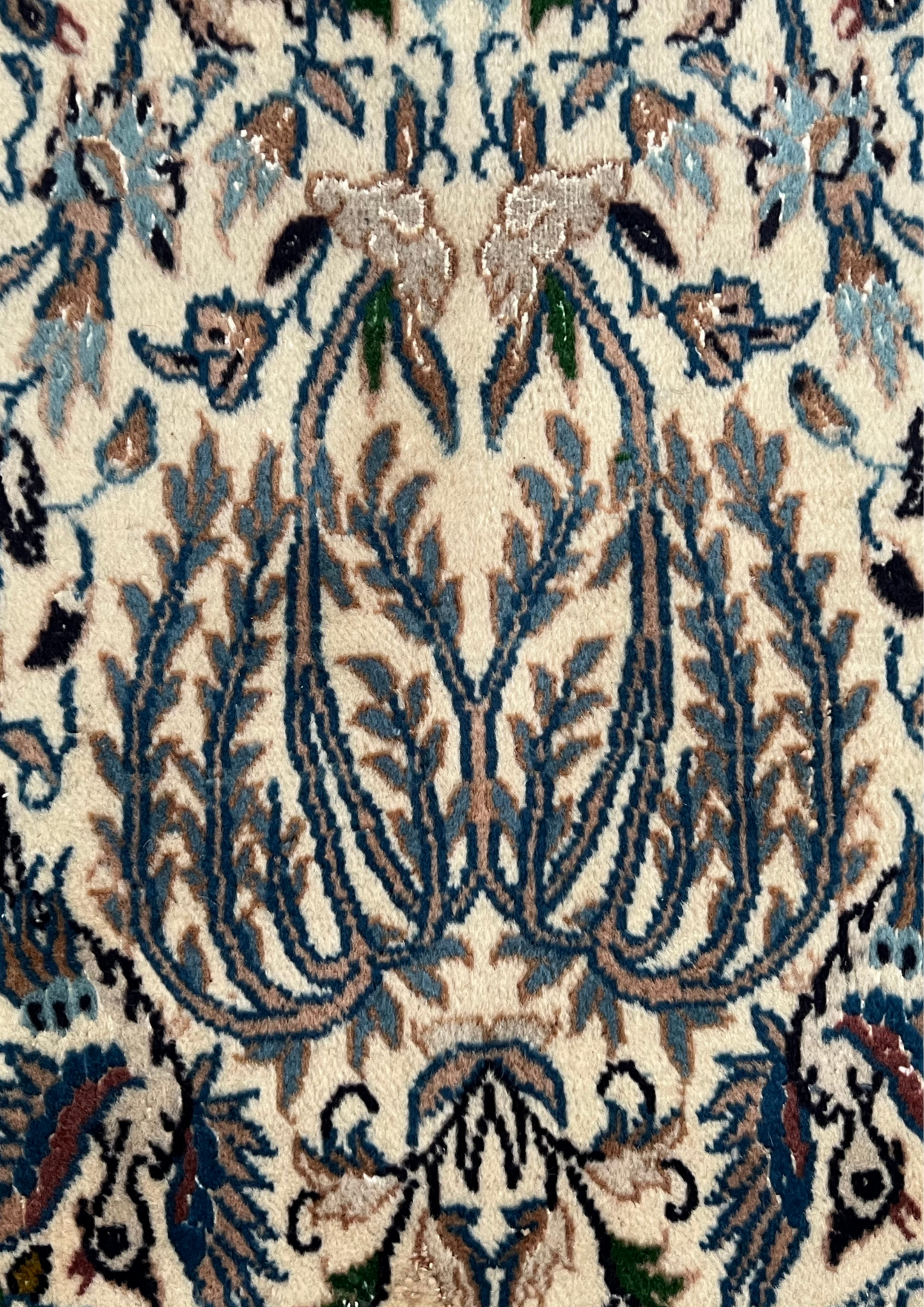 Rug No: 0485 / Size 2.06m x 1.24m