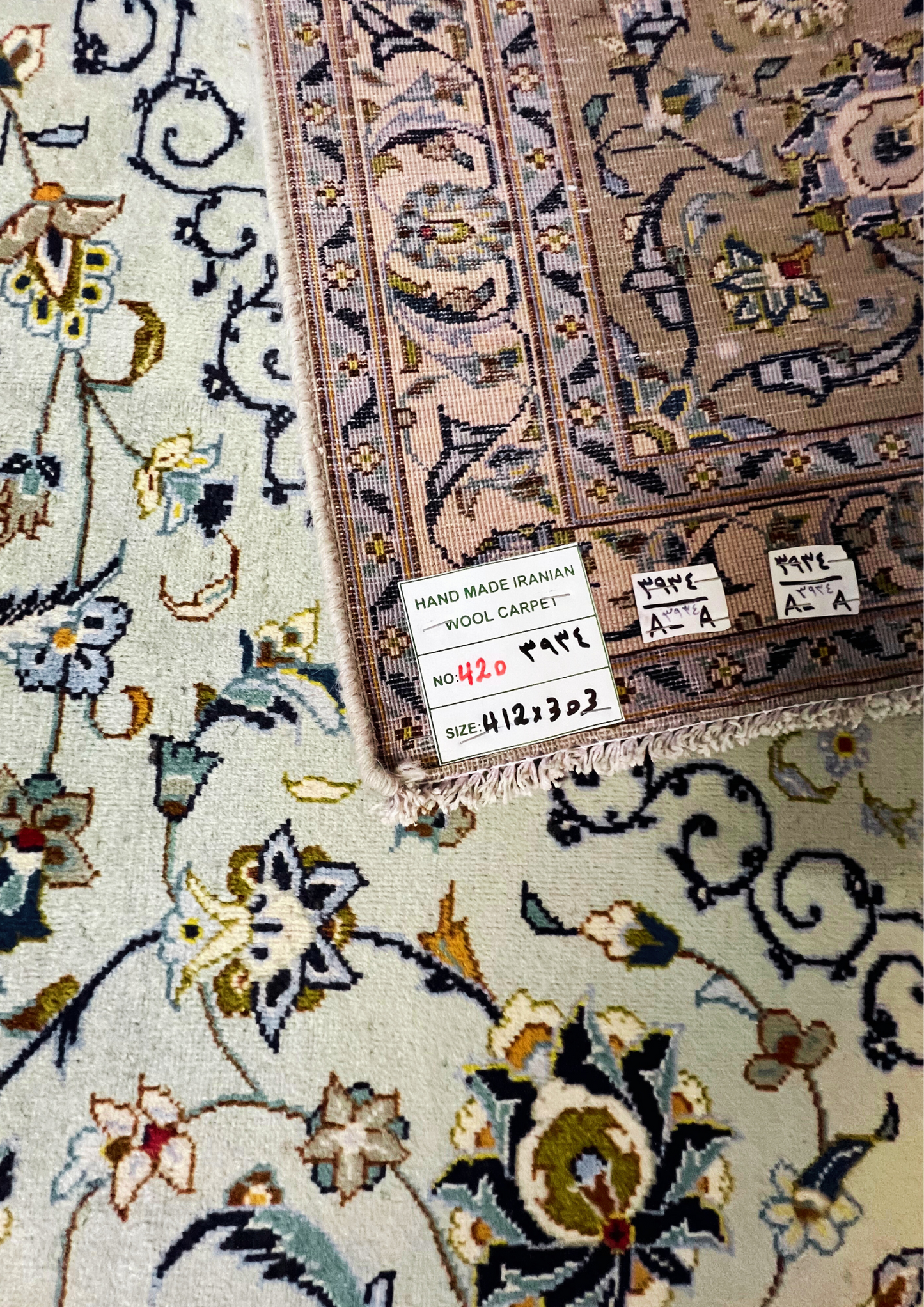 Rug No: 0420 / Size 4.12m x 3.03m