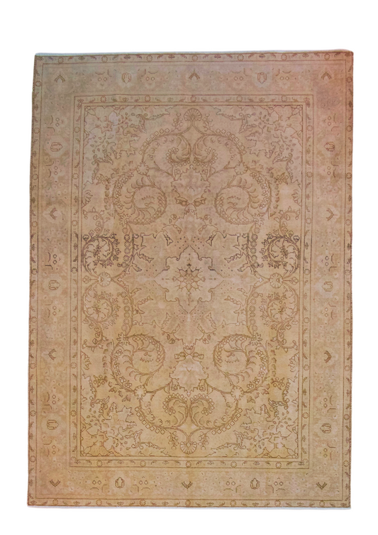 Rug No: 0610 / Size 2.82m x 1.99m