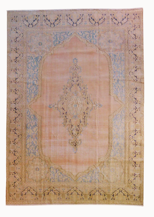 Rug No: 0605 / Size 3.66m x 2.57m